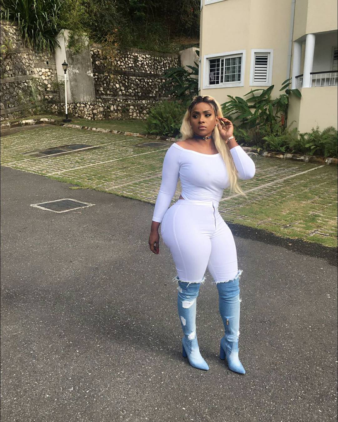 Yanique Curvy Diva Barrett white