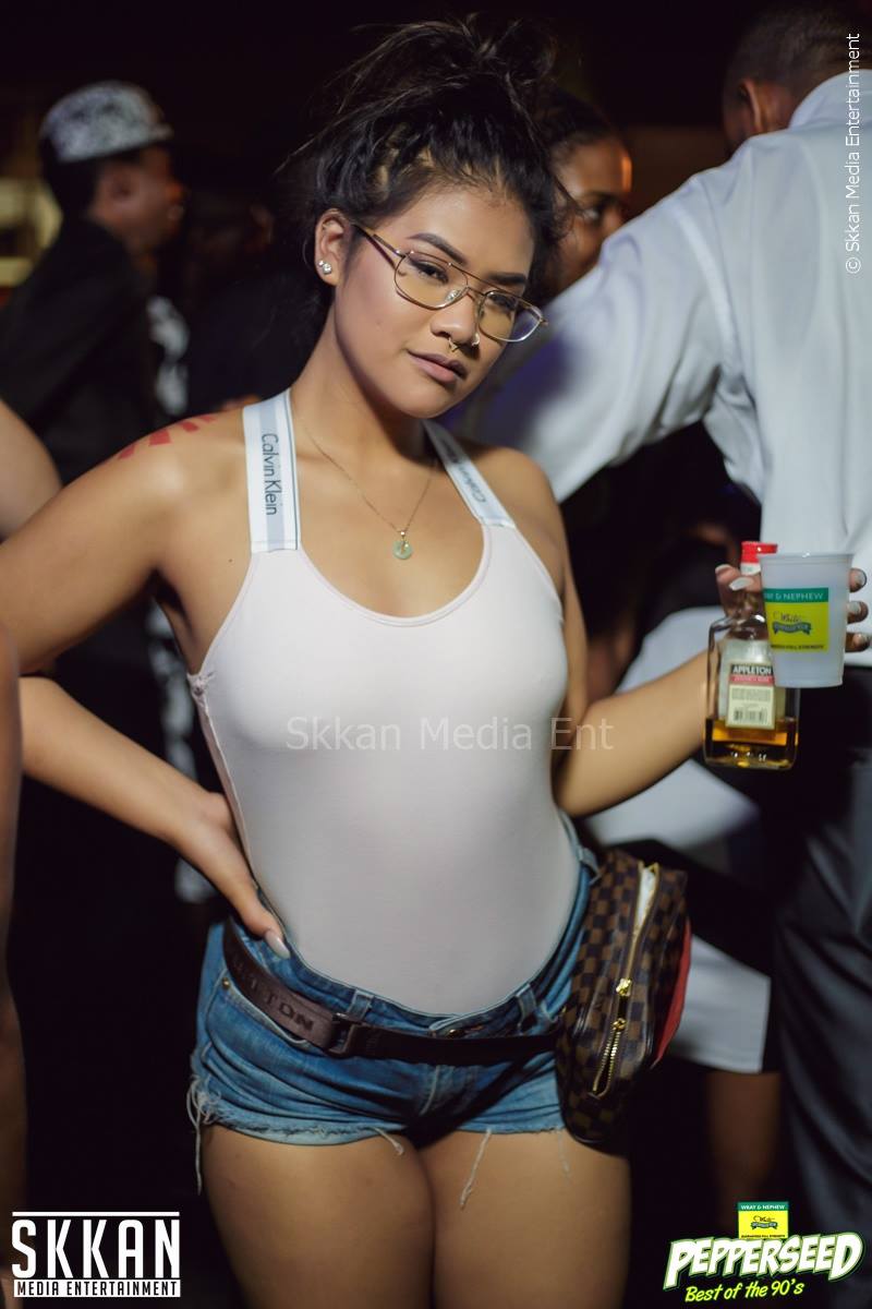 jamaican-girl-short-shorts