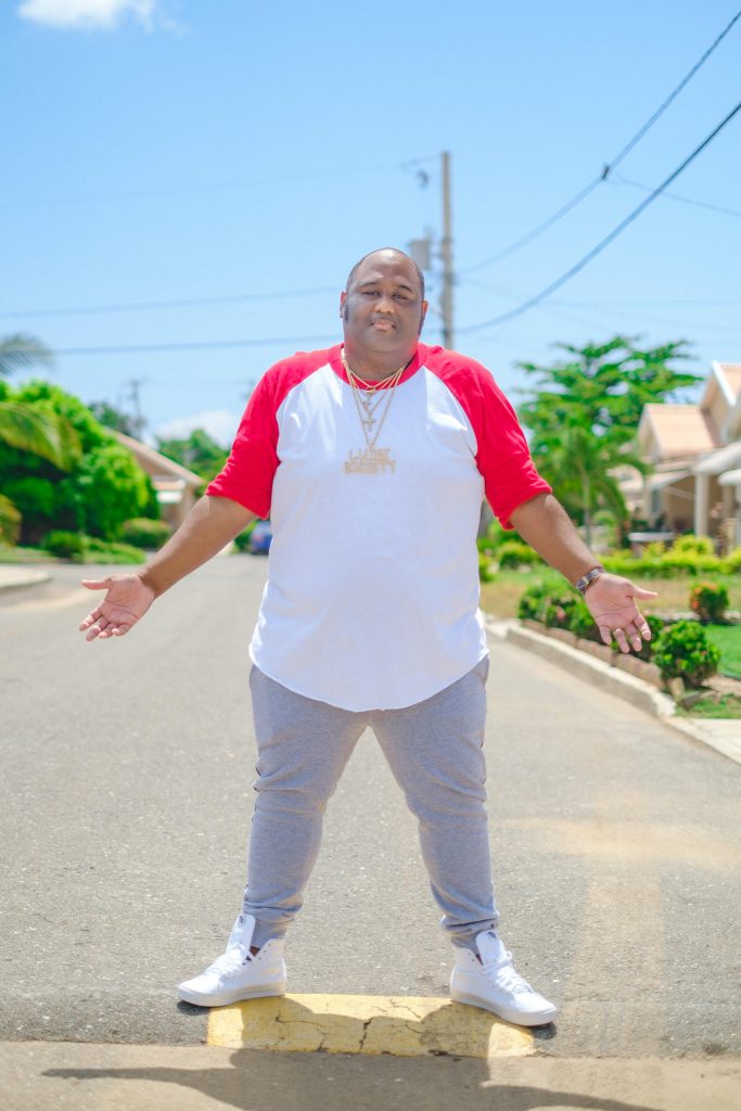 Romaine Luigi Society Brown